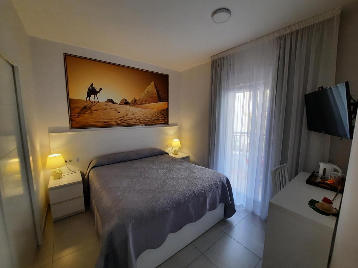 Hotel Maravillas Del Mundo Calpe Exterior photo